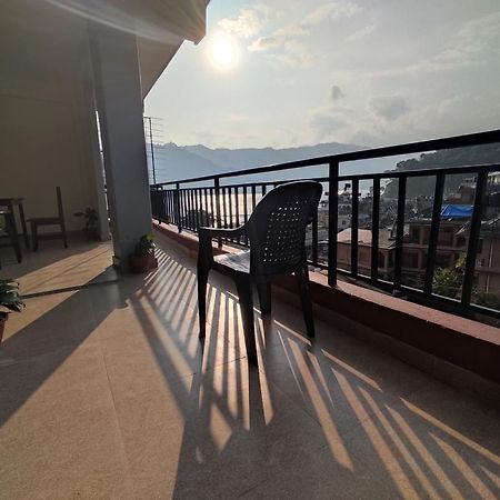 Hotel Green Hill View Pokhara Oda fotoğraf