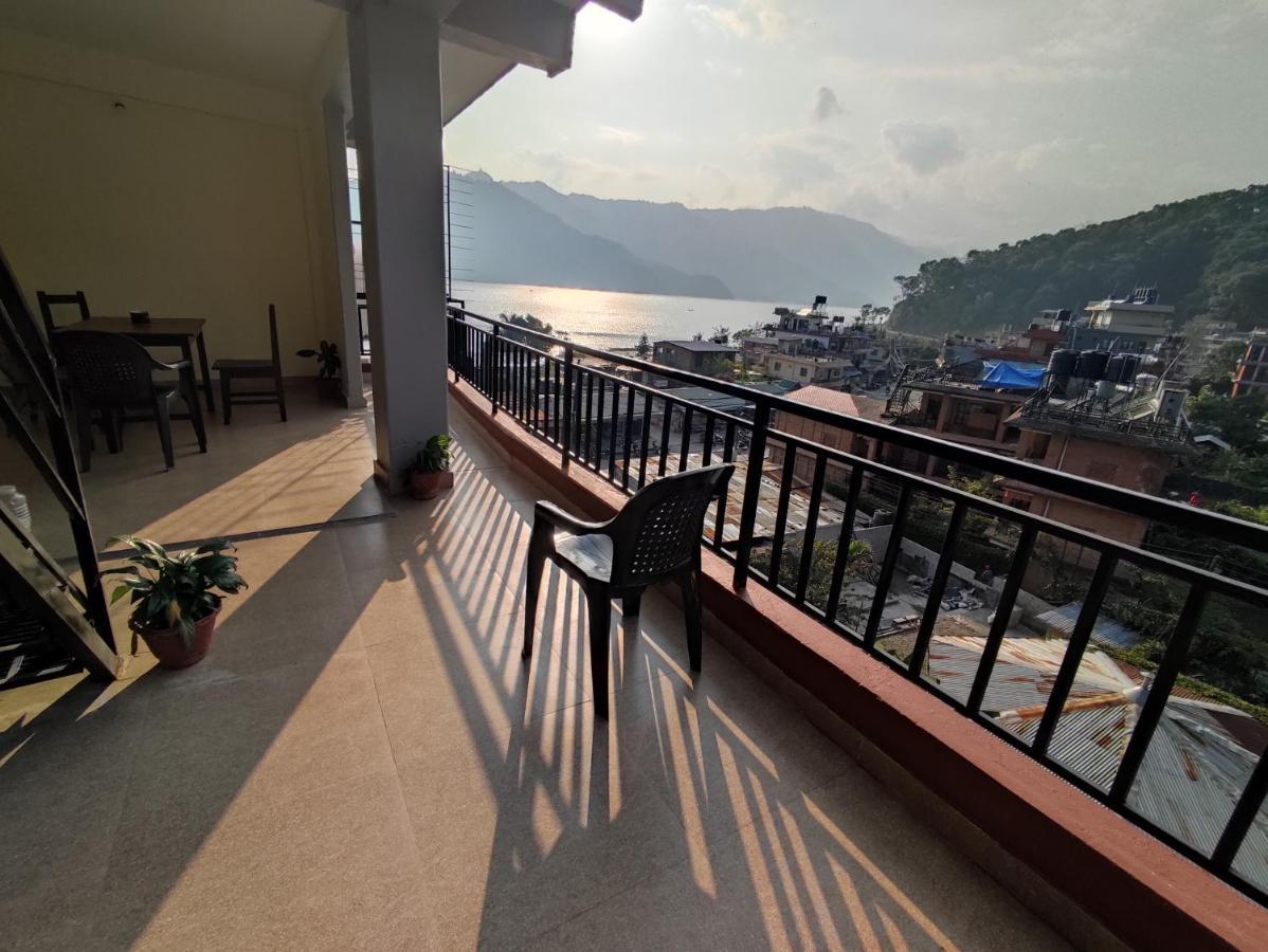Hotel Green Hill View Pokhara Oda fotoğraf