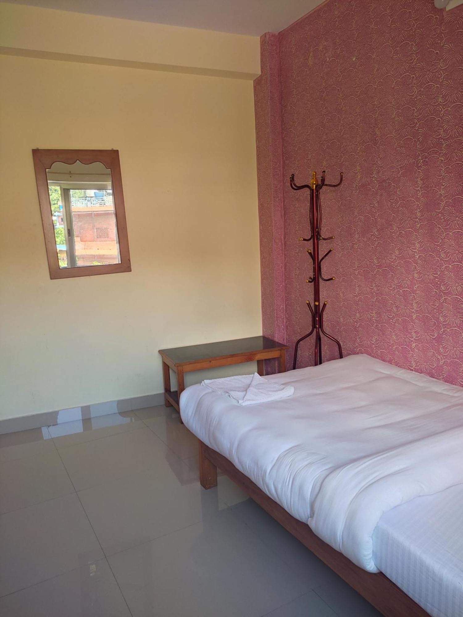 Hotel Green Hill View Pokhara Dış mekan fotoğraf